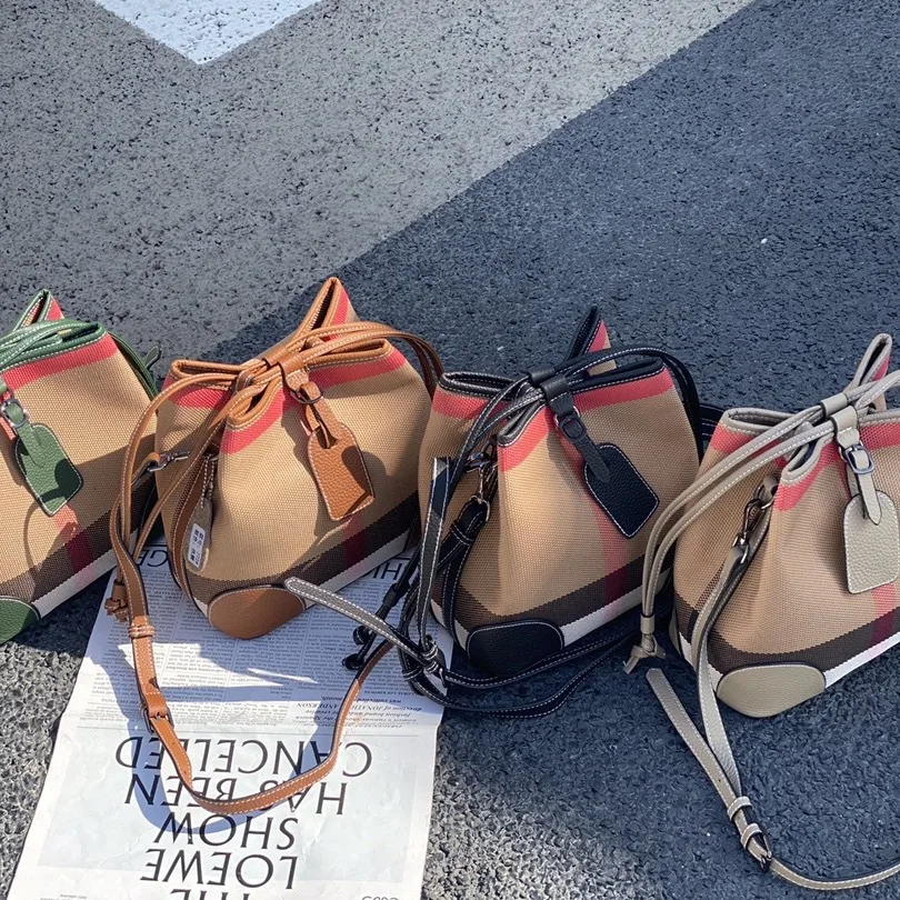 

Multi-Functional Women's Crossbody Bag 2025, Lightweight Nylon Hobo, Spacious Shoulder Purse with Inner Pockets for Travel