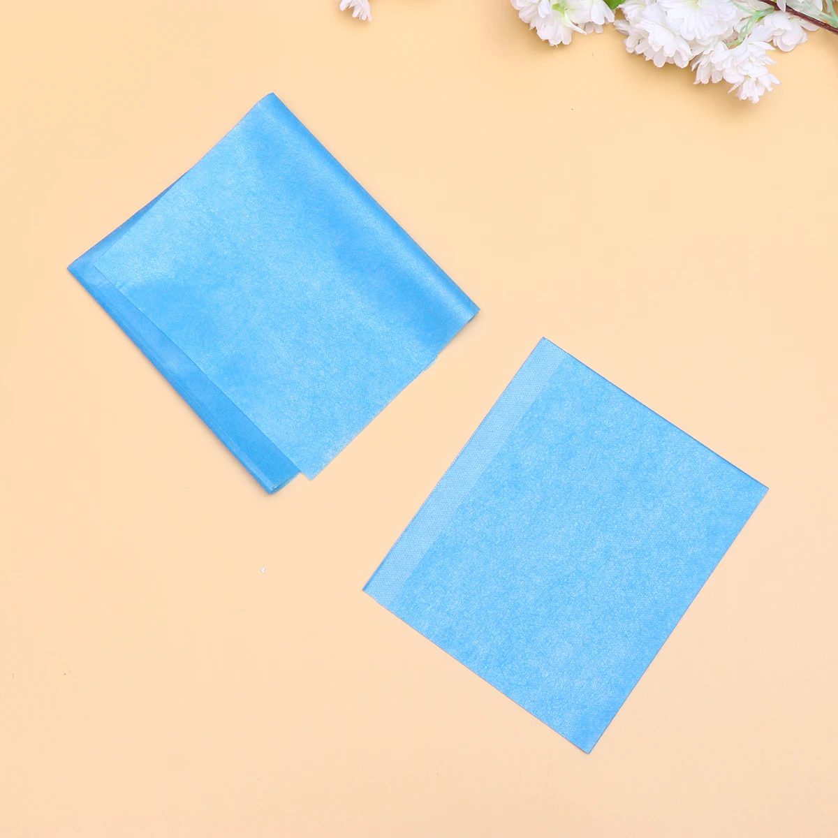

20pcs Nursing Mat Sheets Disposable Non-Woven Fabrics Waterproof Helpful Nursing Mat Cover Sheet Blue (Blue, Small Size 40x50)
