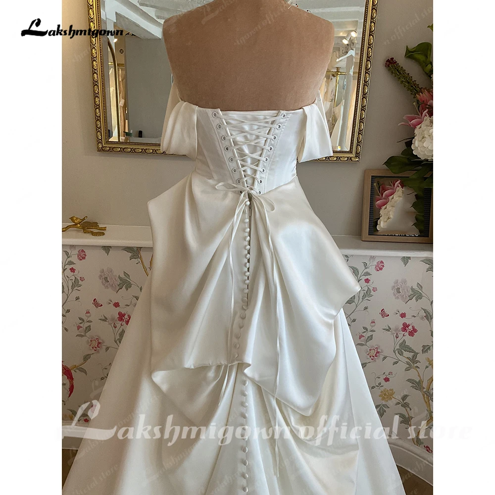 Lakshmigown Trägerloses Off-White Satin-Hochzeitskleid, gerafft, schulterfrei, langes Brautballkleid, mit Schnürung am Rücken, maßgeschneidert – Detail 8