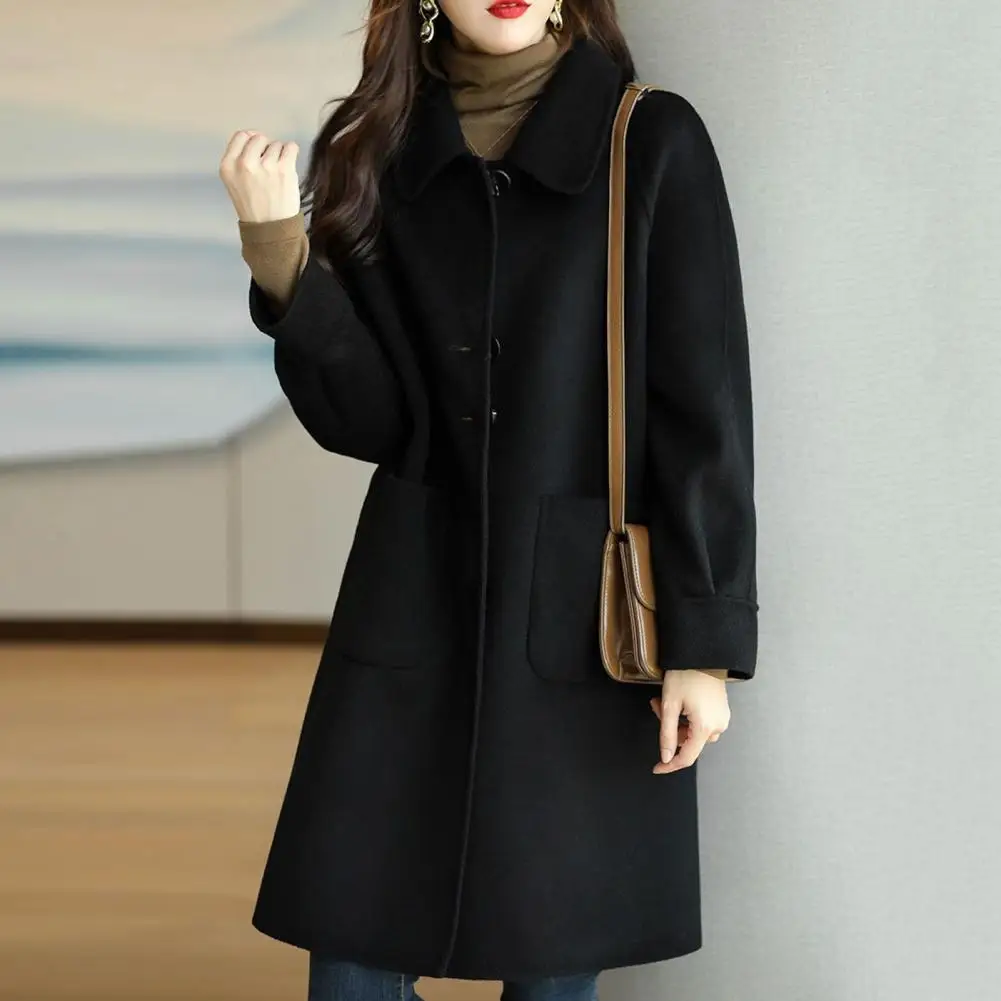 Features: The mid-length jacket adopts a classic single-breasted placket, hand pocket design, elegant lady style.