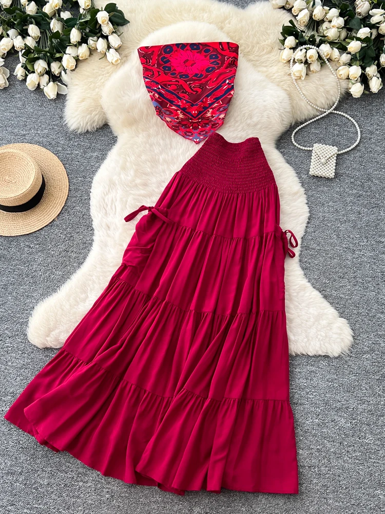 

Женский летний комплект из двух предметов: укороченный топ с завязками на шее и юбка-трапеция с завышенной талией, повседневный стиль, стандартная длина рукавов