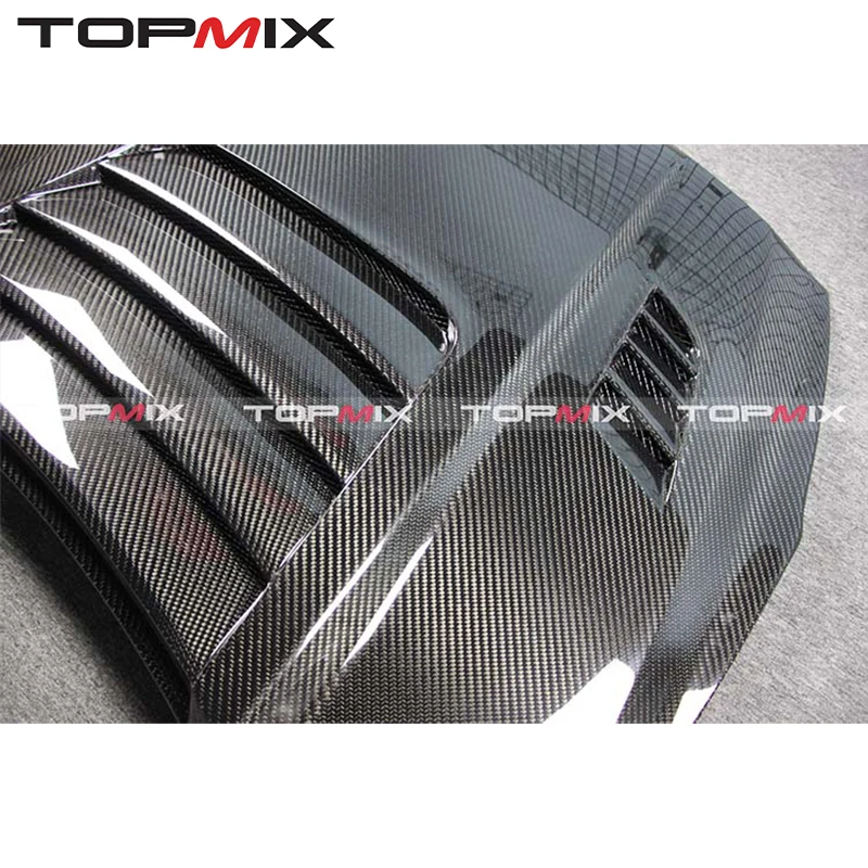 

For Nissan GT-R R35 (2007-2025) 100% Carbon Fiber Vented Engine Hood (High-Performance, Lightweight, High-Quality, New Condition