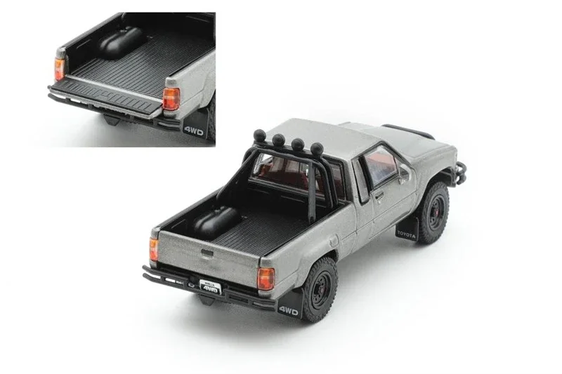 GCD 1:64 Hilux 1985 SR5 Carro modelo fundido