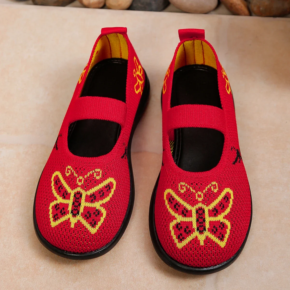 New Summer Old Beijing Cloth Shoes Mom Chinese Style Embroidered Cloth Shoes Women Soft Bottom Mesh Breathable Casual Loafers
