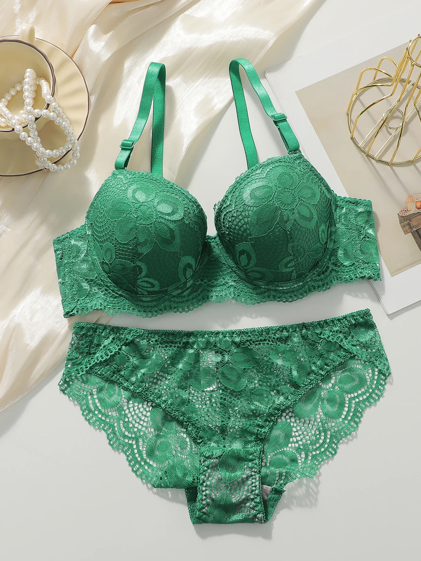 2-piece set of green fashionable gathering pull up women's underwear bra with steel support bra sexy underwear A2123
