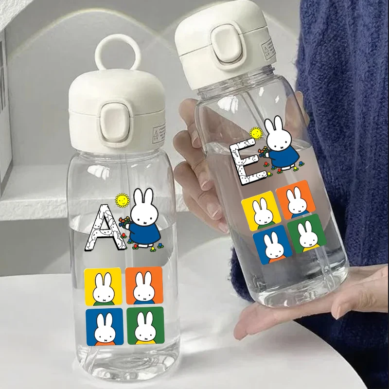 

Чашка для воды Miffy, 400 мл, женская, большая емкость, из пищевого пластика, термостойкая, с рисунком аниме, для мальчиков и девочек, студенческая чашка, подарок, новинка