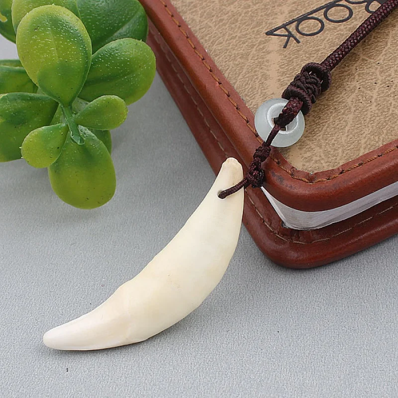 3pc set Wolf tooth necklace Men's Pendant Necklace Fashion Ornament Korean Style Personalized Non-Mainstream Retro Dog Teeth