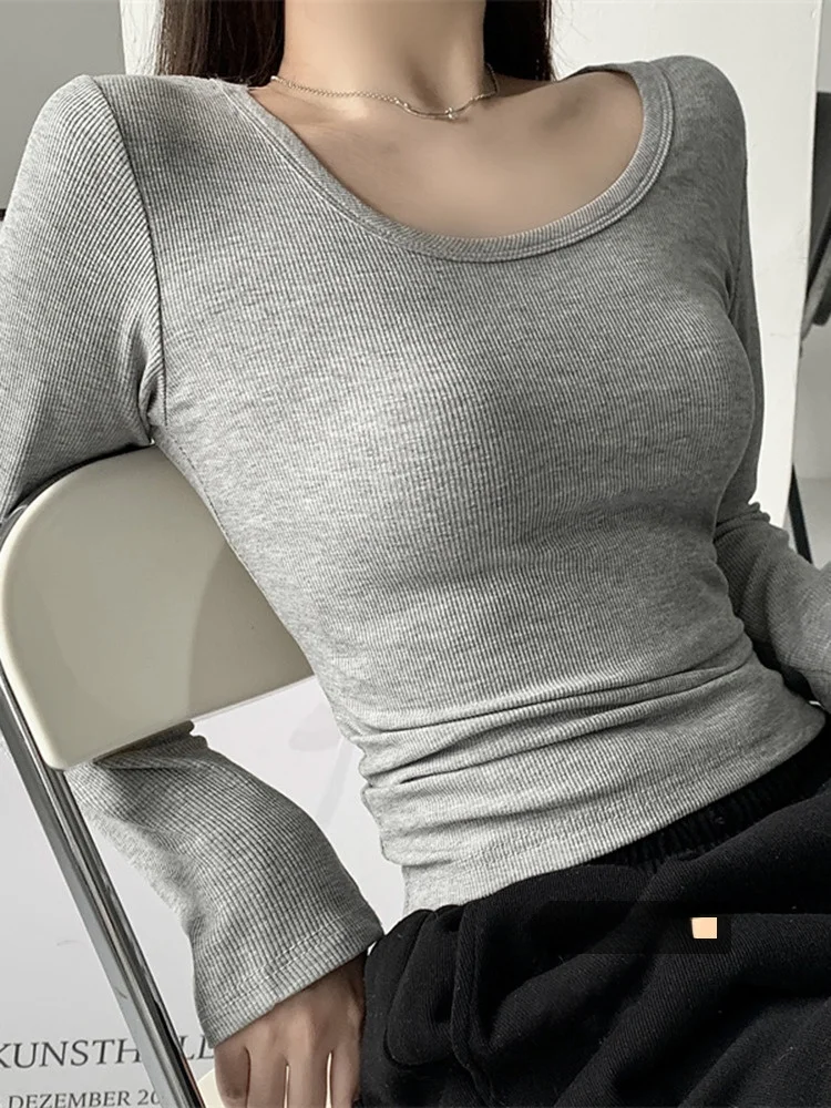 Black Base Shirt Inner wear Basic Low Cut Long sleeve Tight Slim fit Thickened Large U-Neck T-shirt Top Women's winter clothing