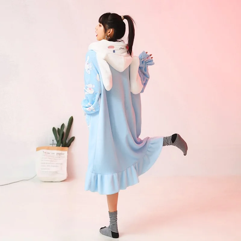 Kawaii Sanrio Night-Robe Cinnamoroll Autumn Wintertime Plush Loungewear Women\'s Pajamas Robe Hooded Cute Pajamas Plush Nightgown