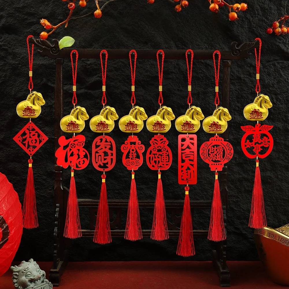 2026 الحصان العام الذهبي البلاستيك ثروة قلادة زودياك الحصان محظوظ الربيع مهرجان المنزل سيارة حلي معلقة هدايا السنة الجديدة