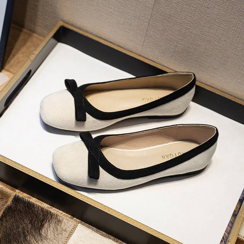 大きいサイズの女性用フラットシューズ、柔らかいベルベット素材 - Loafer Flat Women のレビューと価格