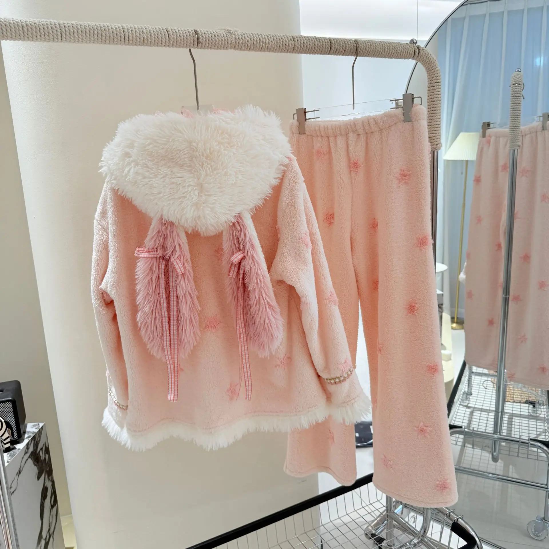 

Зимняя толстая флисовая пижама kawaii с милым звездным кроликом и капюшоном для женщин, пижама, женская одежда для сна, теплый бархатный домашний костюм, комплекты брюк