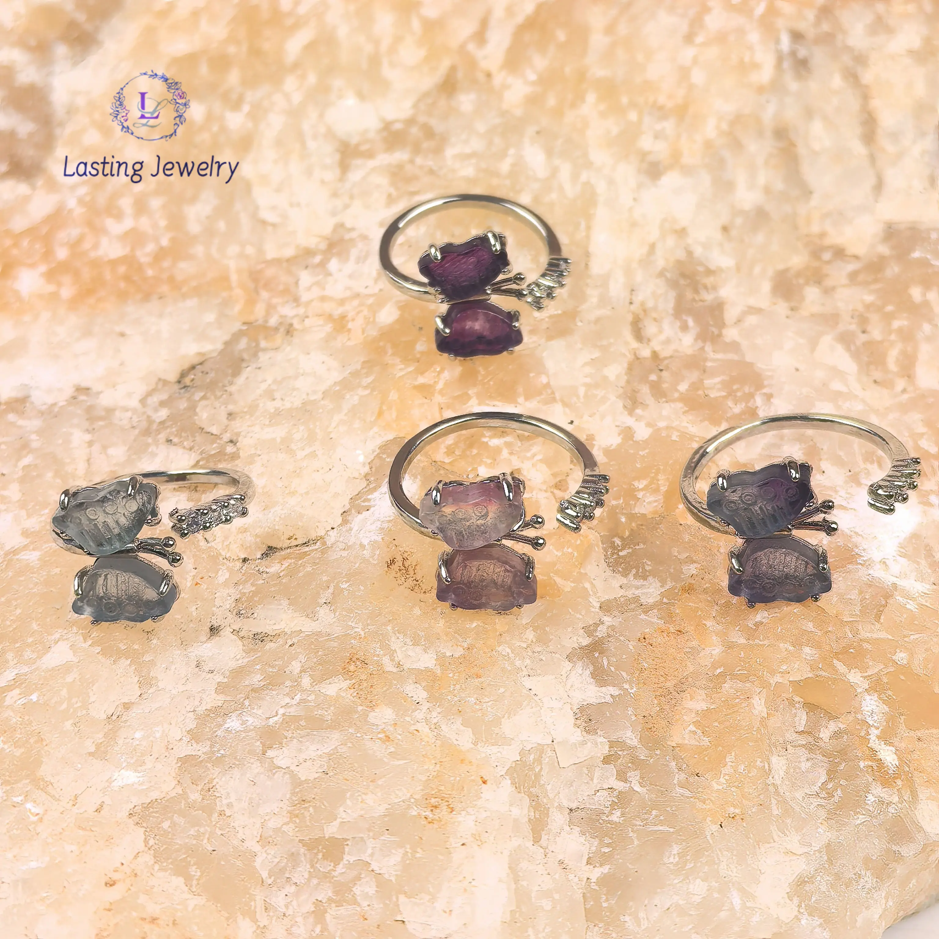 

Natural Fluorite Butterfly Rings,Rainbow Crystal Quartz Carved Wing Adjustable Open Finger Ring Women Fashion Simple Jewelry