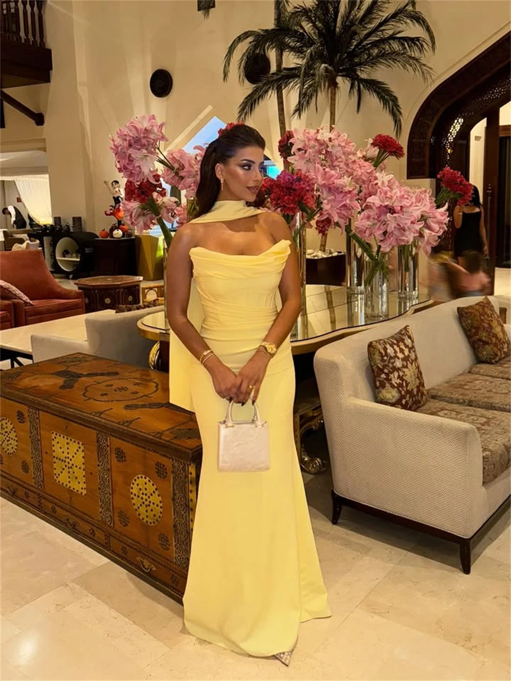 Dianruo-Vestidos De Noche De sirena amarillo, satén fruncido, sin tirantes, largo hasta el suelo, Elegantes personalizados