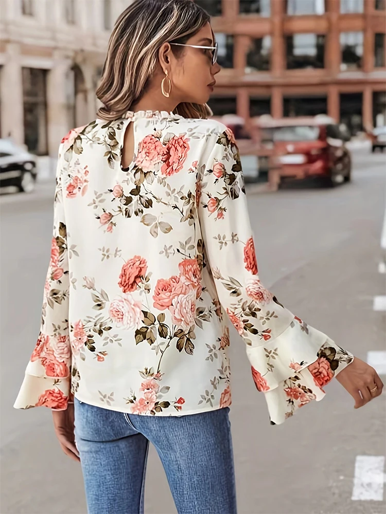 おしゃれな春夏レディース花柄ベルスリーブカラーシャツエレガントな雰囲気カジュアルウェア