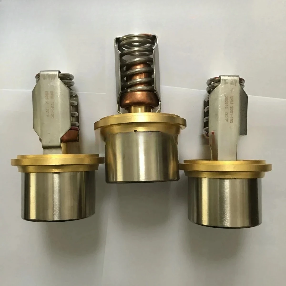 Temperature Control Valve Core SPM2061-130/140/150 Air Compressor AF5015 Thermal Control Valve Assembly 2501-160
