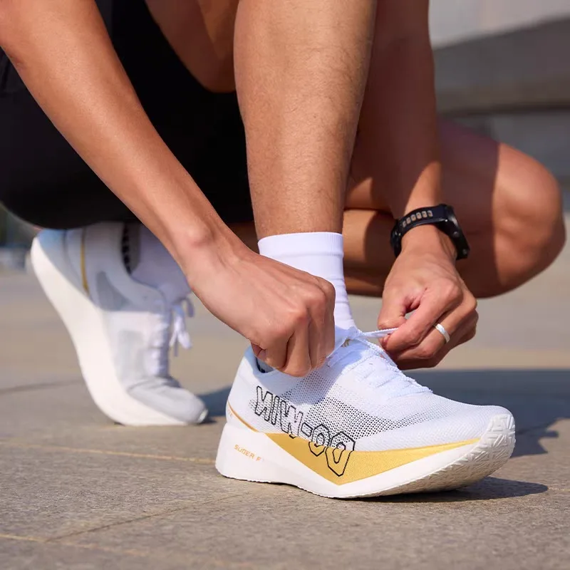 

2026 New Trend Mens Running Shoe Breathable Youth Jogging Shoe Carbon Plate Athletic Running Shoes Unisex Outdoor Sports Shoes