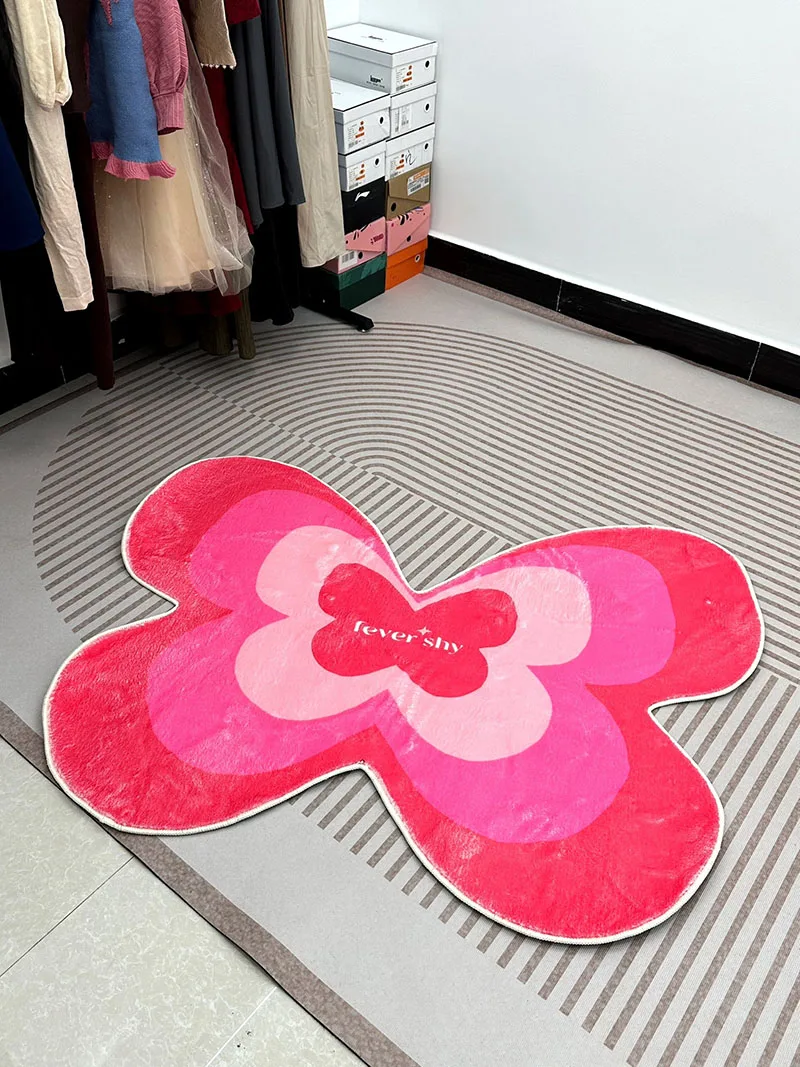 Butterfly Shaped Bedside Rug Pink Long Carpet Cute Carpets Non slip Doormat Living Room Floor Mat Stripe Rugs Bedroom Mats