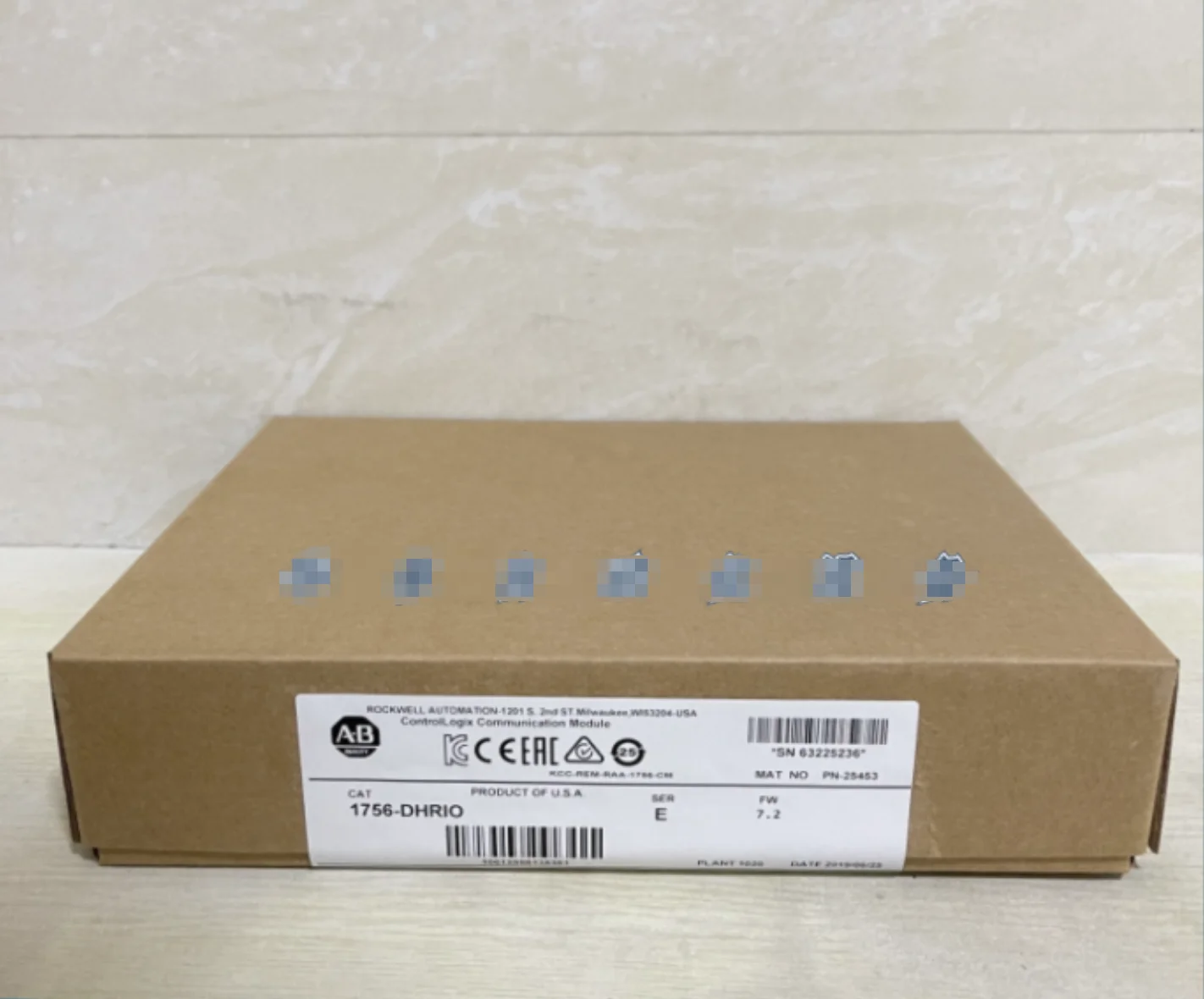 1PC NEW AB  1756-DHRIO 1756DHRIO  E   IN BOX BRAND