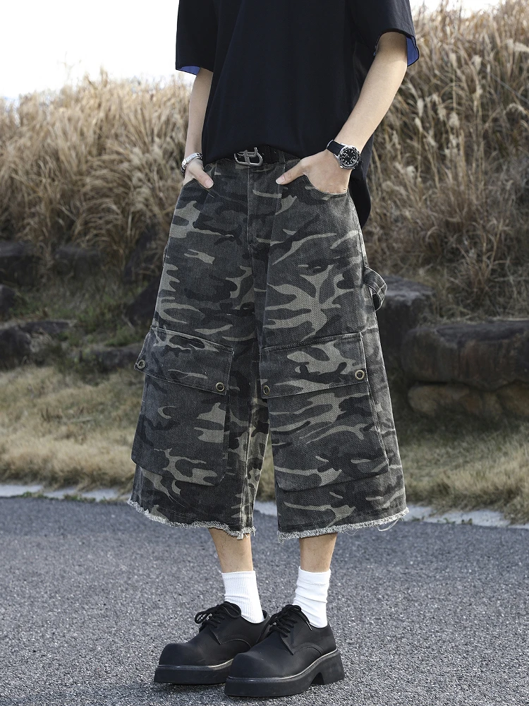

American Retro Camouflage Design Loose ket Workwear orts Men Women Straight Leg Trendy Jeans Seven-Foot Length Frayed Hem