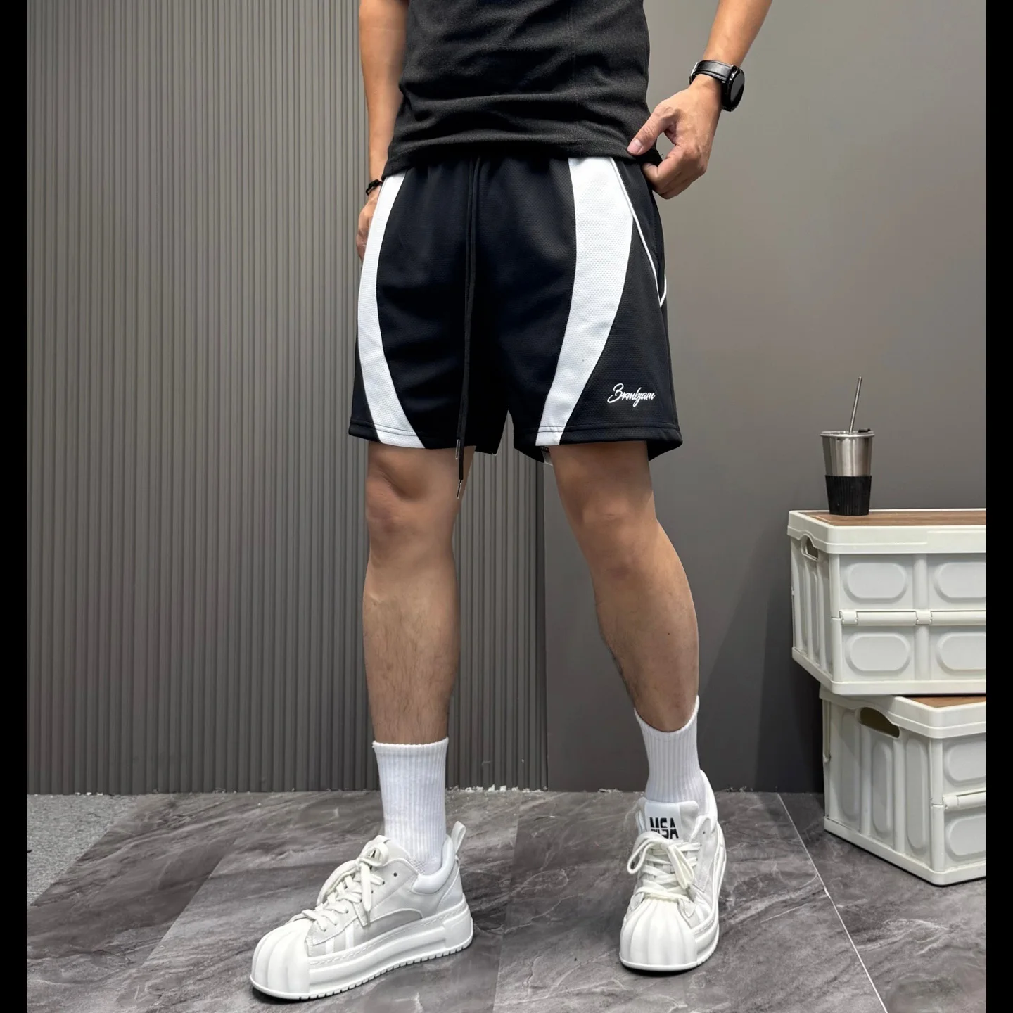 

Новые мужские летние спортивные брюки свободного кроя с цветными вставками, повседневные, длиной четыре пятых, для баскетбола и спорта