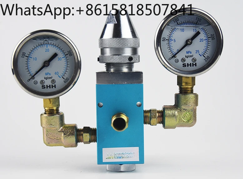 Pneumatic grease machine, pressure stabilizer valve, grease regulator, damping grease machine