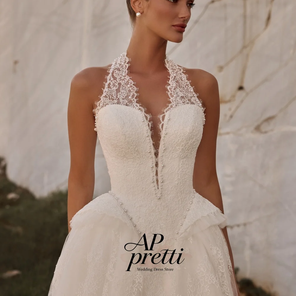 AP Pretti Ivory Lace Tulle Wedding Dress Halter Deep V Neck Customized A Line Sleeveless Court Train Bridal Gown Wedding Event