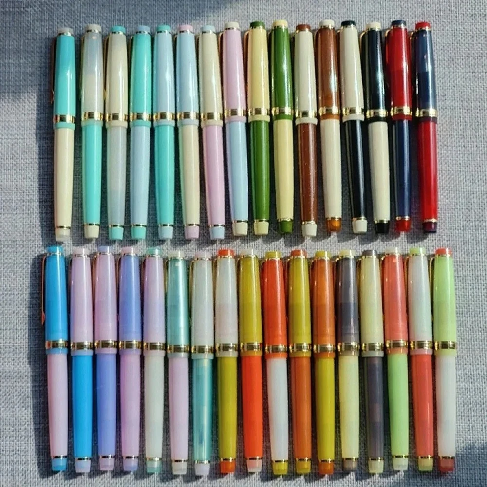 

Creative Jinhao 82 Fountain Pen Customized Mixed Macaron Color Acrylic EF/F/M/Bent Nib Golden Trim with Converter Writing Pen