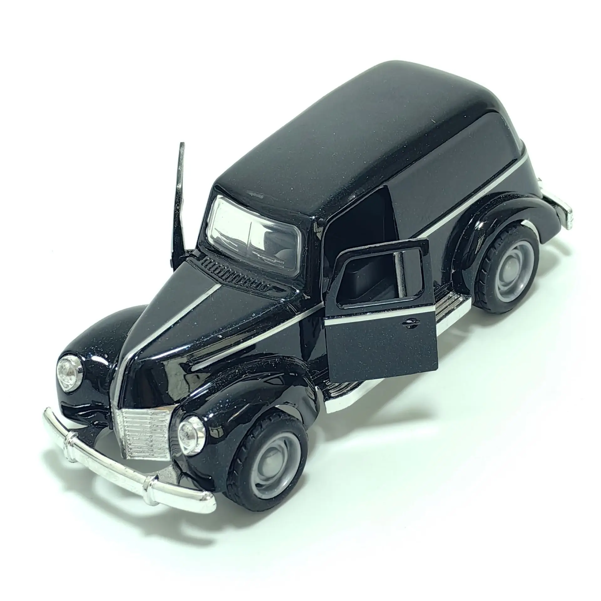 おもちゃの車 1:39 子供用合金玩具 クロスボーダーレーシング オフロード車 クラシックカー ピックアップ ダブルドア プルバックカーモデル