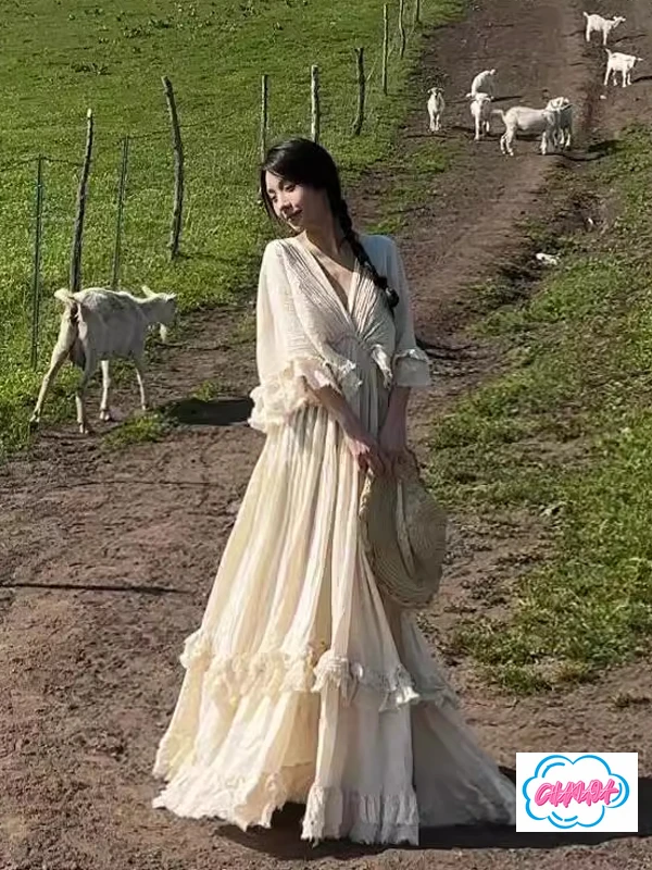 

Travel Wear A Big Skirt A Long Dress with Lotus Leaf Edge Cotton and Linen Dress and A Sense of Seaside Vacation Atmosphere