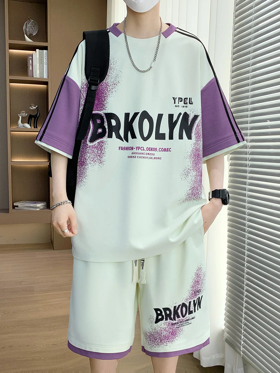 

Летний комплект 2025: мужская повседневная футболка с коротким рукавом и шорты в стиле колор-блок из полиэстера, модная спортивная одежда для подростков