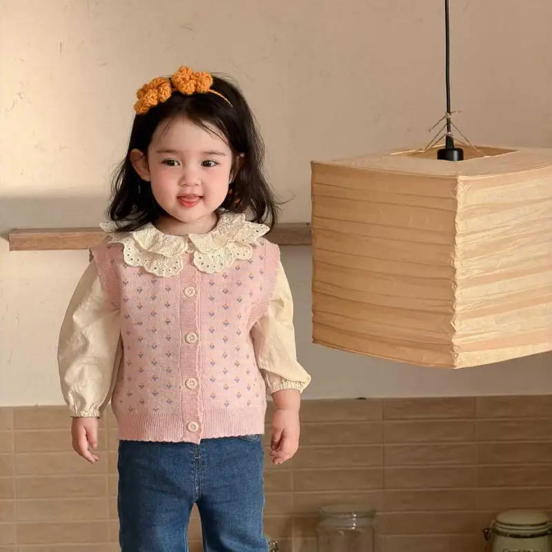 

2026 Spring New Baby Sleeveless Knitted Vest Girls Cute Floral Sweater Cardigan Infant Sweet Vest Coat Toddler Clothes