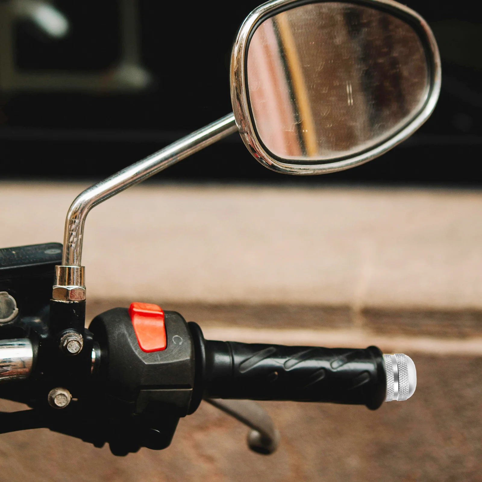 

1Pair Metal Motorcycle Handlebar Plugs Vibration Absorber Handlebar End Caps Stable Riding Bike Bar Ends Easy Install Compatible