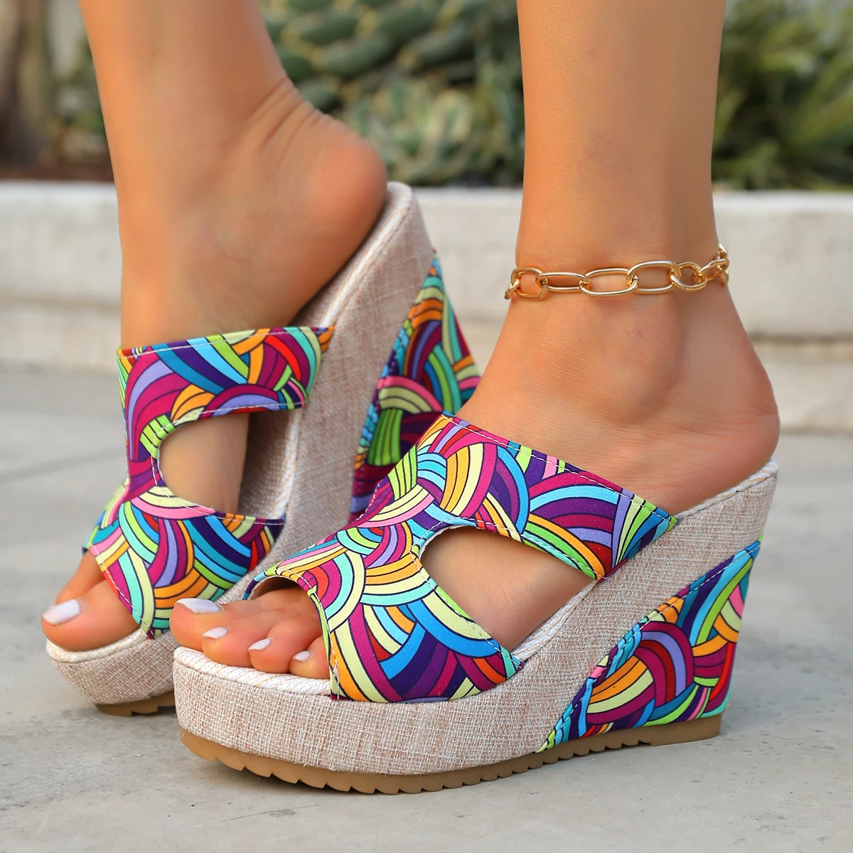 Elegant Sexy Banquet High Heel Slippers Women Summer Round Toe Platform Sandals Casual Slippers for Women Fashionable Flip Flops