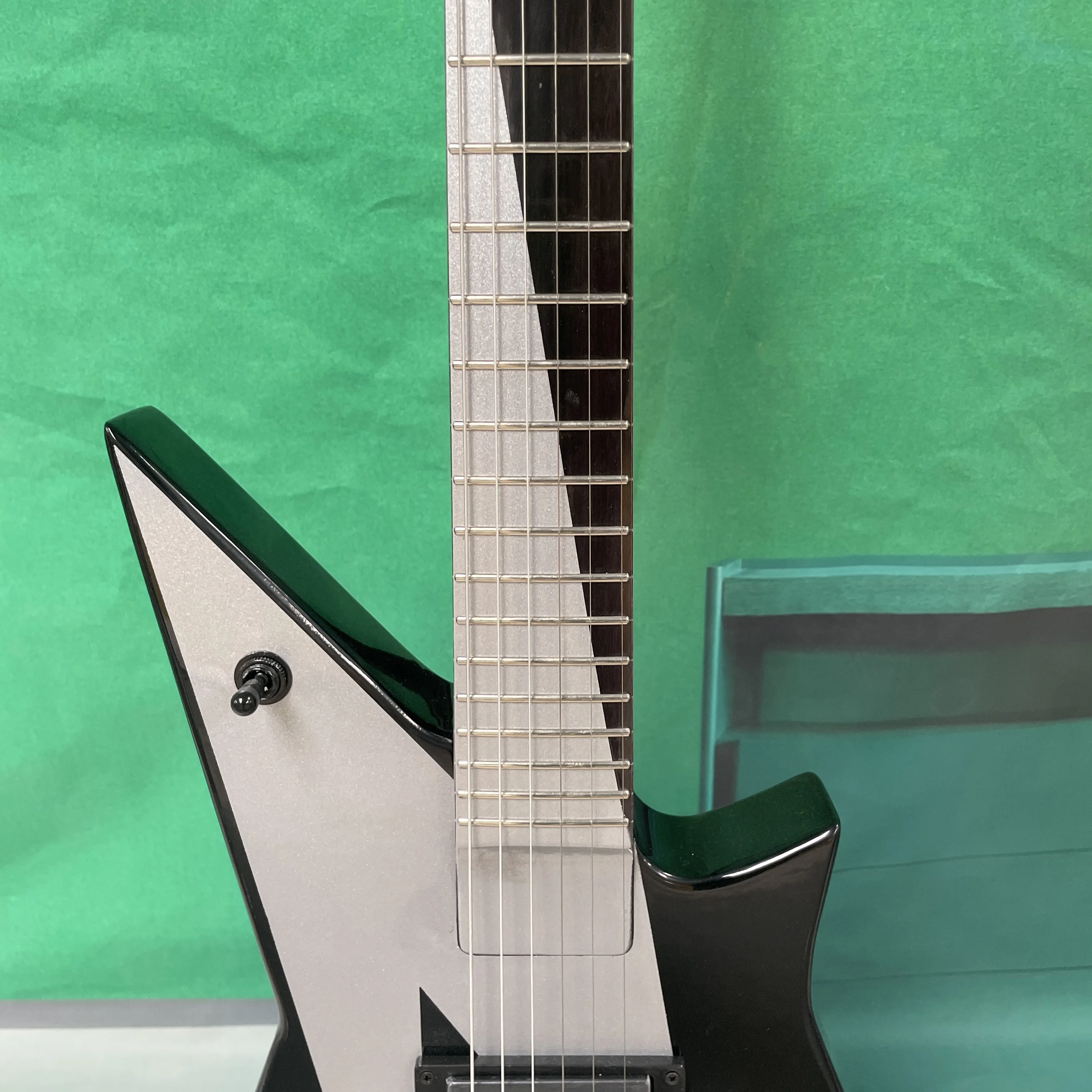 Electric Guitar Beginner - 6 telli elektro gitar, maun gövde,