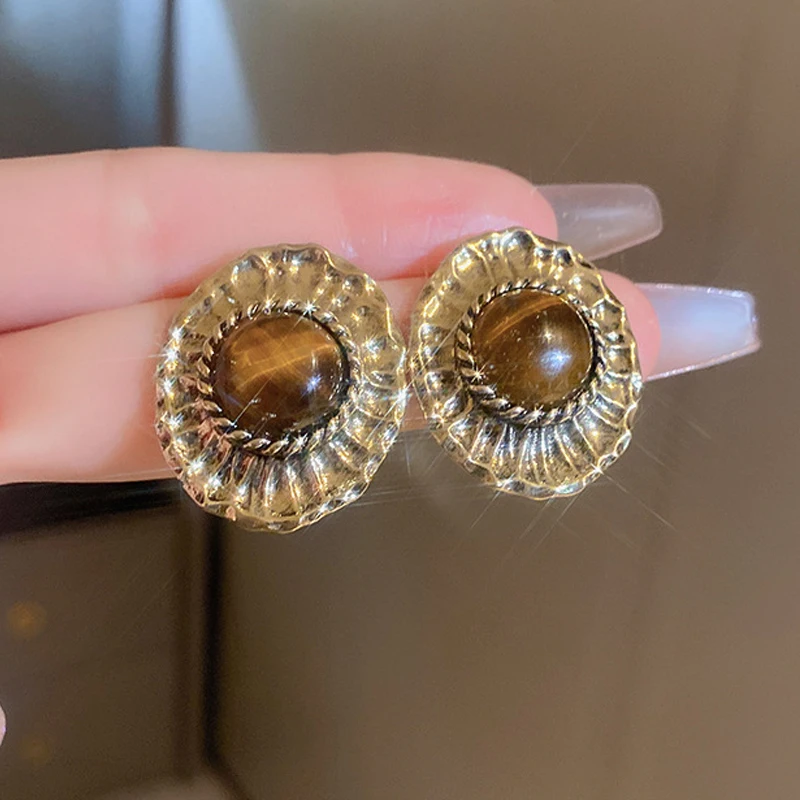 Vintage Uneven Oval Stud Earrings for Women Trendy Brown Round Acrylic Bead Earrings Personality Punk Party Jewelry Gift