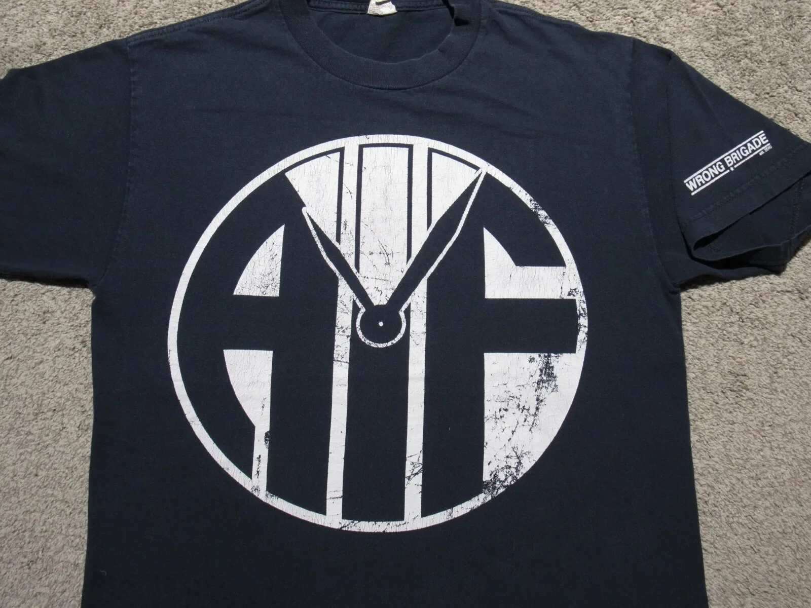 Camiseta ALL IS FLEETING Wrong Brigade para hombre MED Hardcore Pop Punk Band CD EP LP M