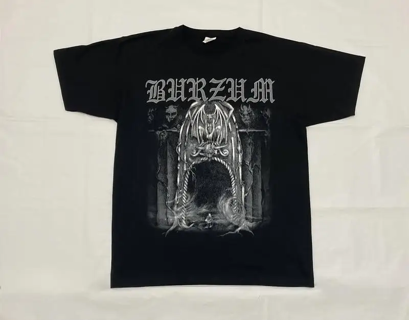 

Лето 2025 г., Burzum — черный хлопковый топ с круглым вырезом и принтом, свободный повседневный модный трендовый топ от глубины тьмы