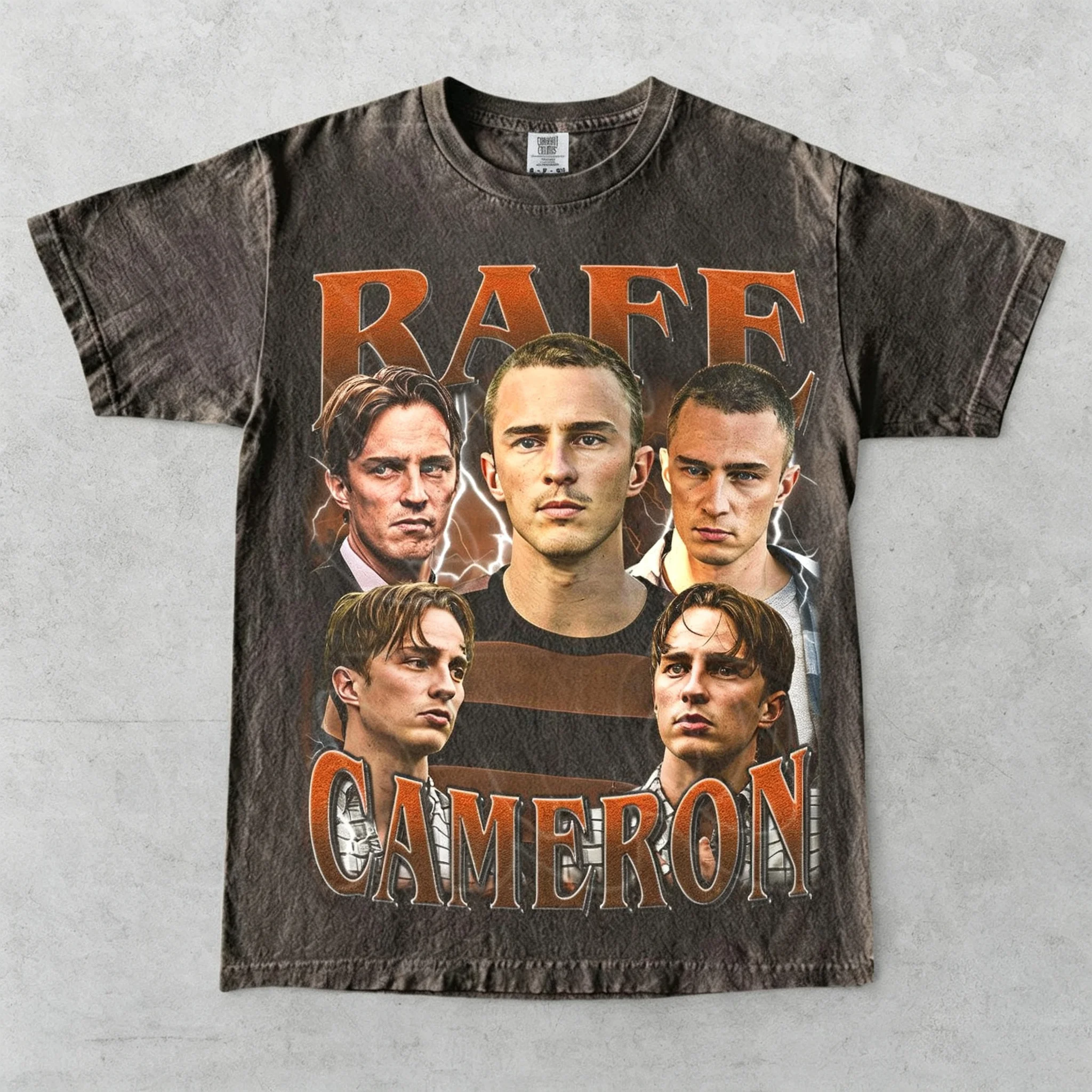 Rafe Cameron – T-Shirt mit Motiv aus der Fernsehserie „Outer Banks“ – T-Shirt mit Grafik des Charakters Drew Starkey – Merchandise aus der TV-Dramaserie. – Detail 2