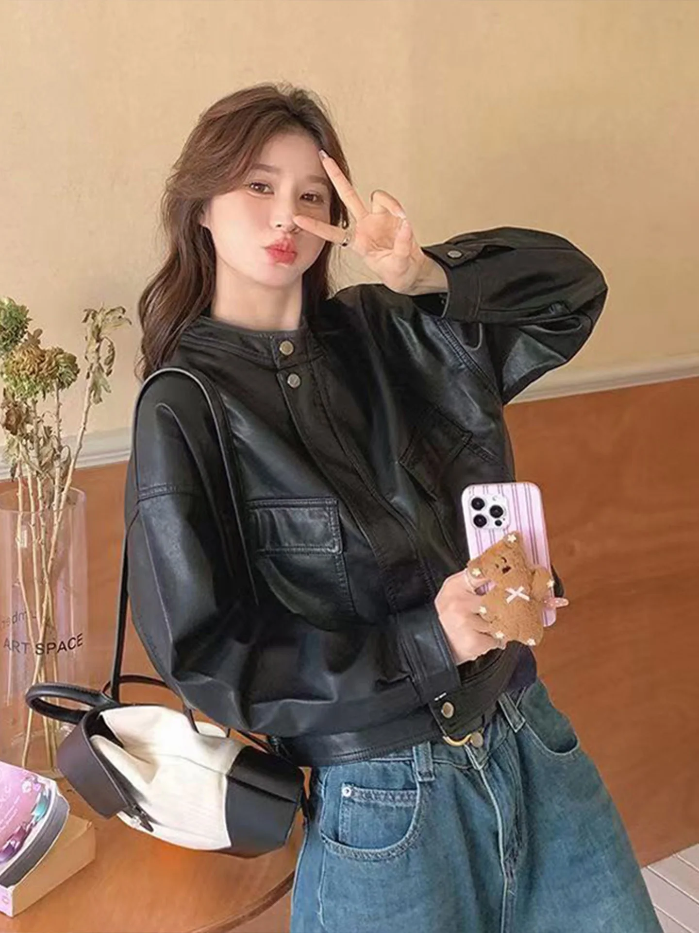 Damska skórzana kurtka wiosenno-jesienna, nowa, uniwersalna, luźna, w stylu motocyklowym.