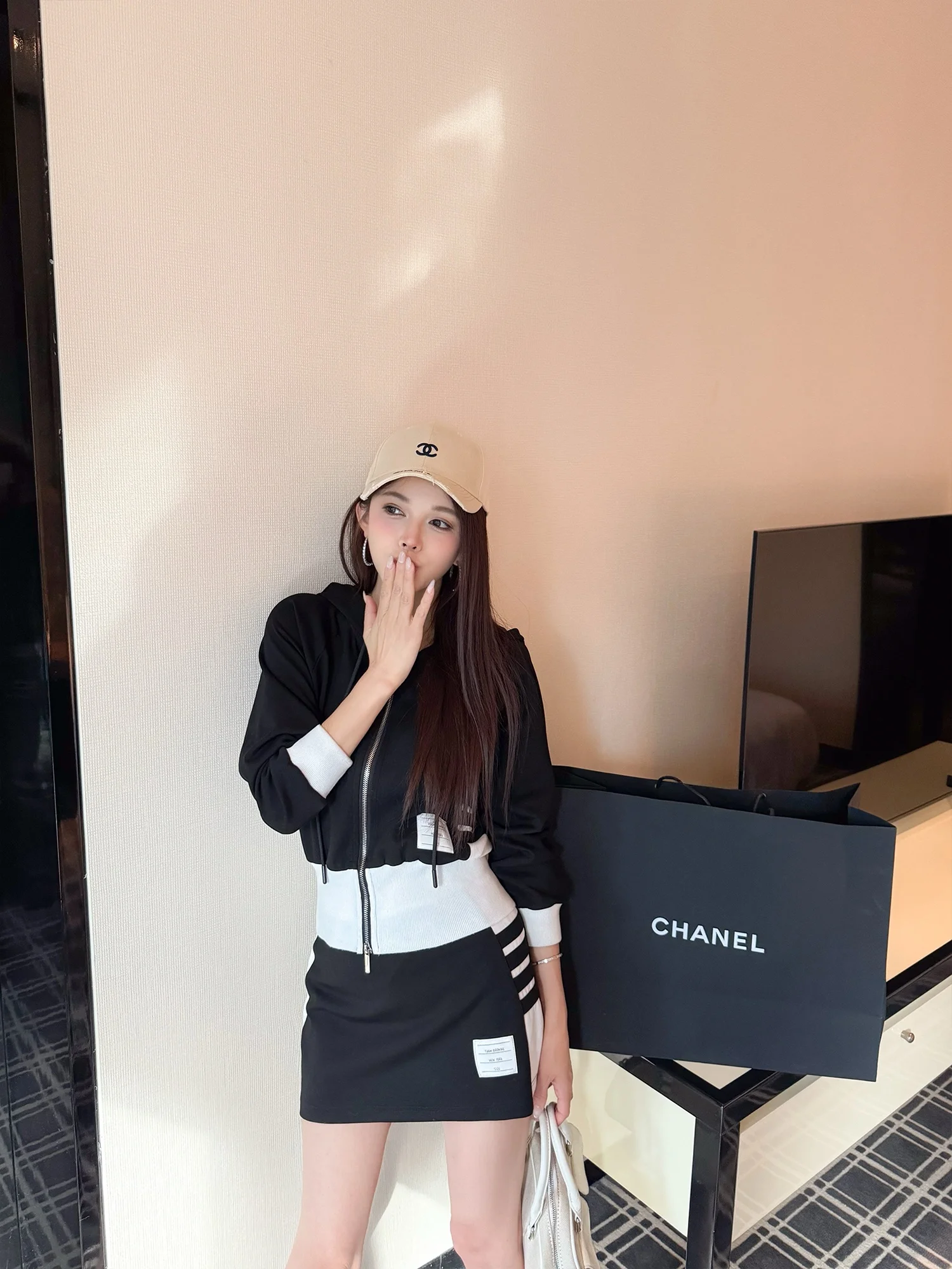 

Комплект LADIES FIRST: Худи и юбка в стиле College Sle Color Blo, повседневная осенняя одежда для молодых женщин