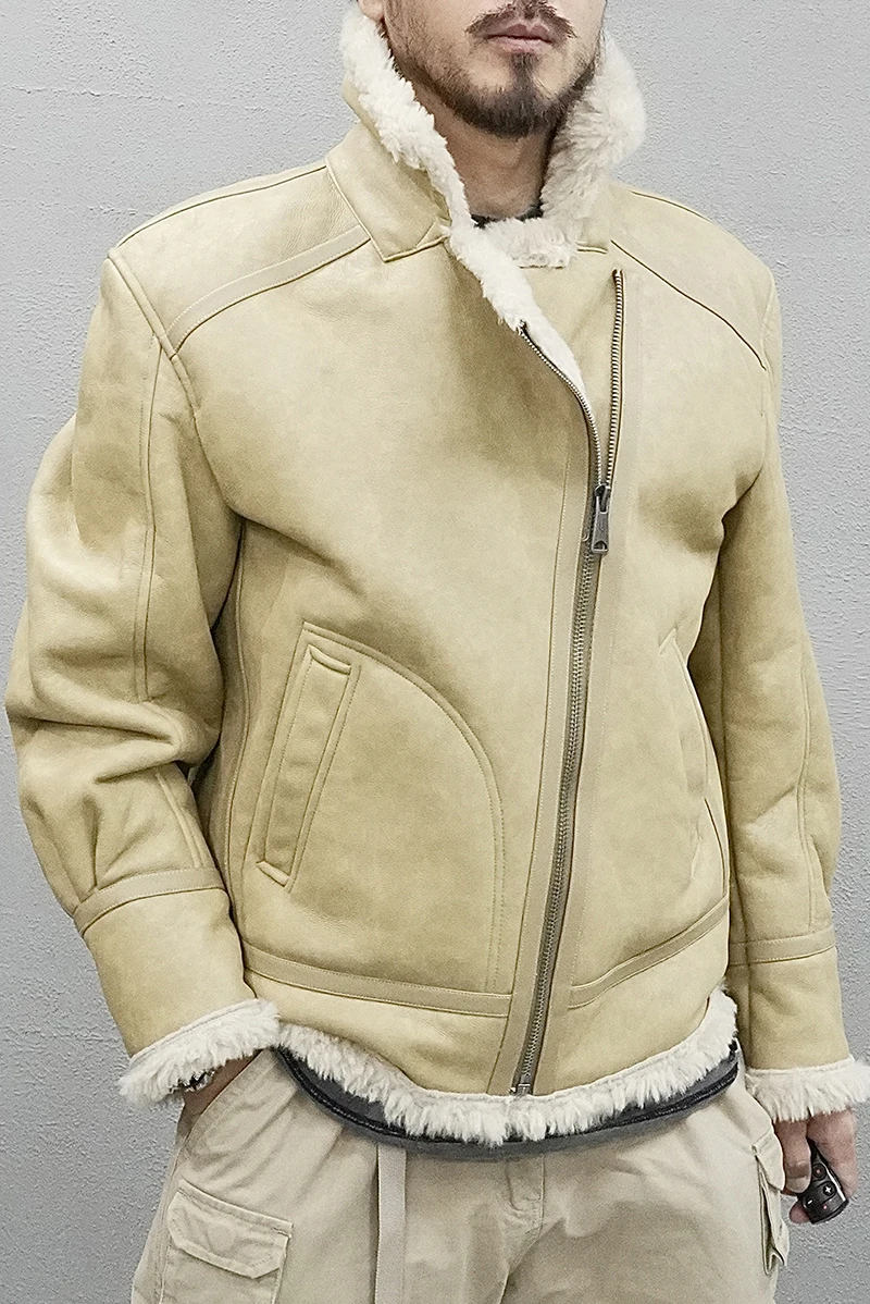 Winter Thickened PU Polyester Shearling Jacket for Men American Retro Motorcycle Style Notched Lapel Loose-Fitting Short Coats