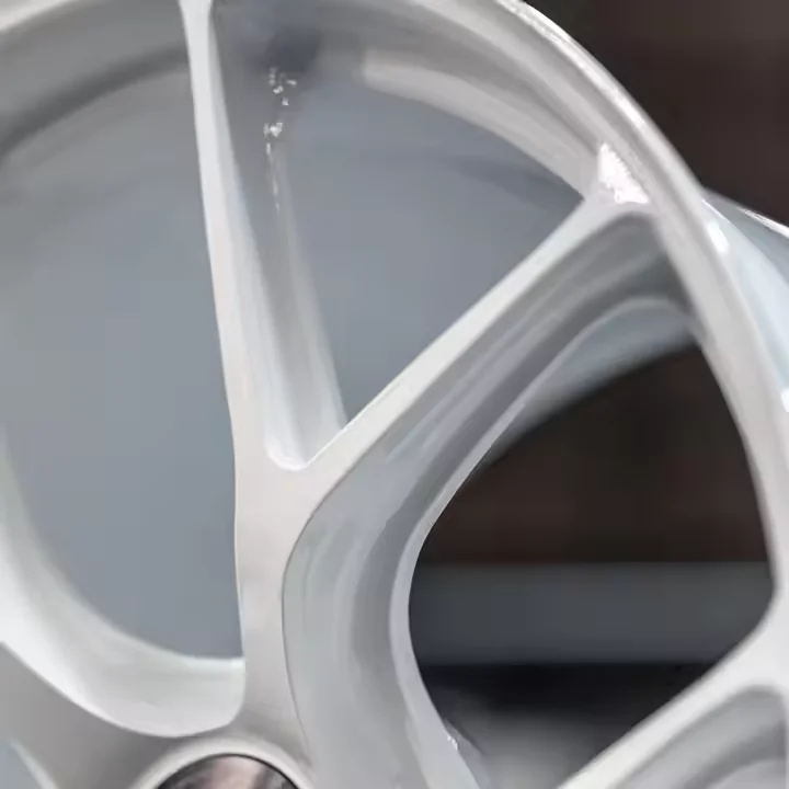 جنوط عجلات من خليط معدني أبيض مقعر عميق نمط رياضي جديد مع عجلات أحادية الكتلة مزورة 20/25/30/40 مللي متر ET 5x112 5x120 PCD #6