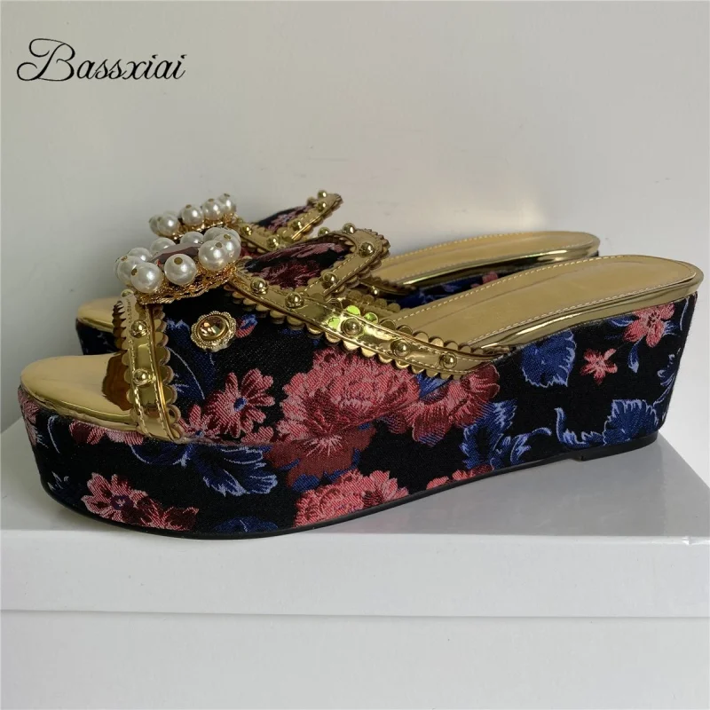 

Diamond Pearl Buckle Women Sandals Embroidery Satin High Platform Wedges Rivet Decor Slingbacks Summer Mules