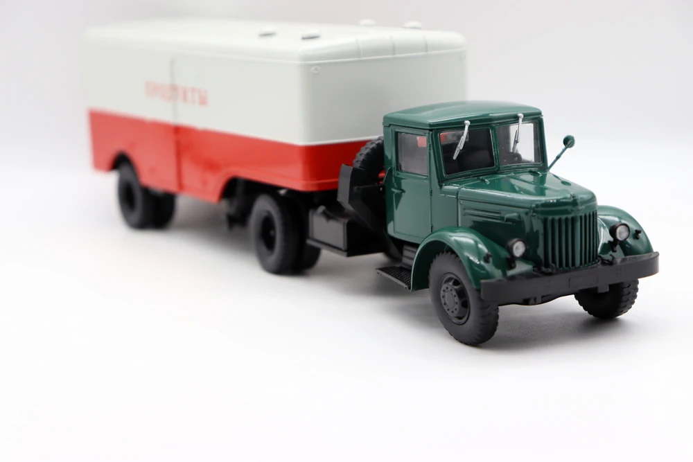 NEW 1:43 MAZ-200B With Trailer MAZ-5217 Truck USSR Vehicle Diecast Models For Collection