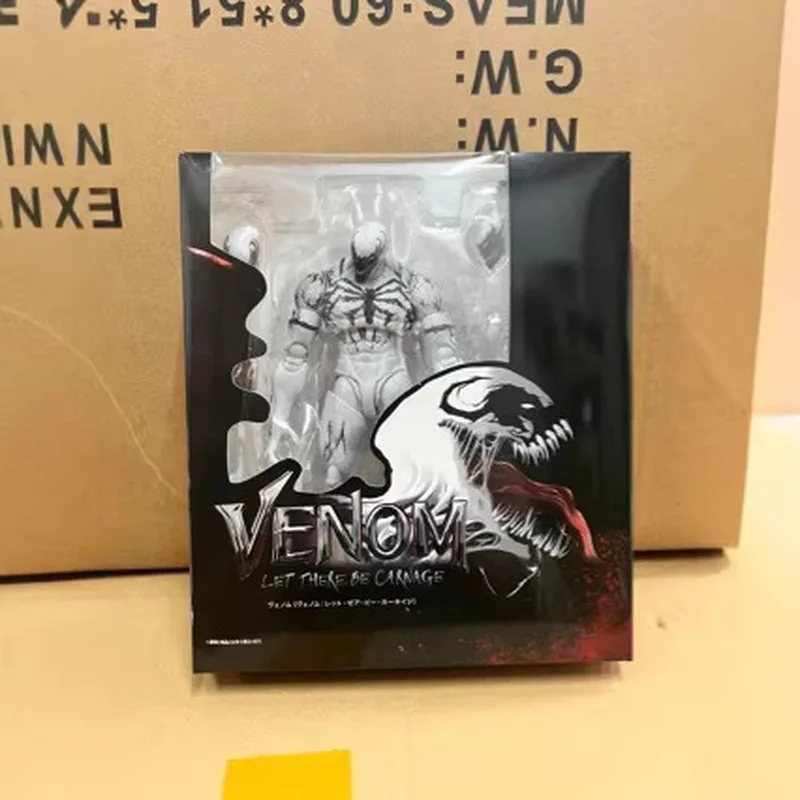 

Новая коллекционная фигурка Человека-паука с белым симбиотом Веномом (SHF), сделано в Китае, подвижная, для декора рабочего стола
