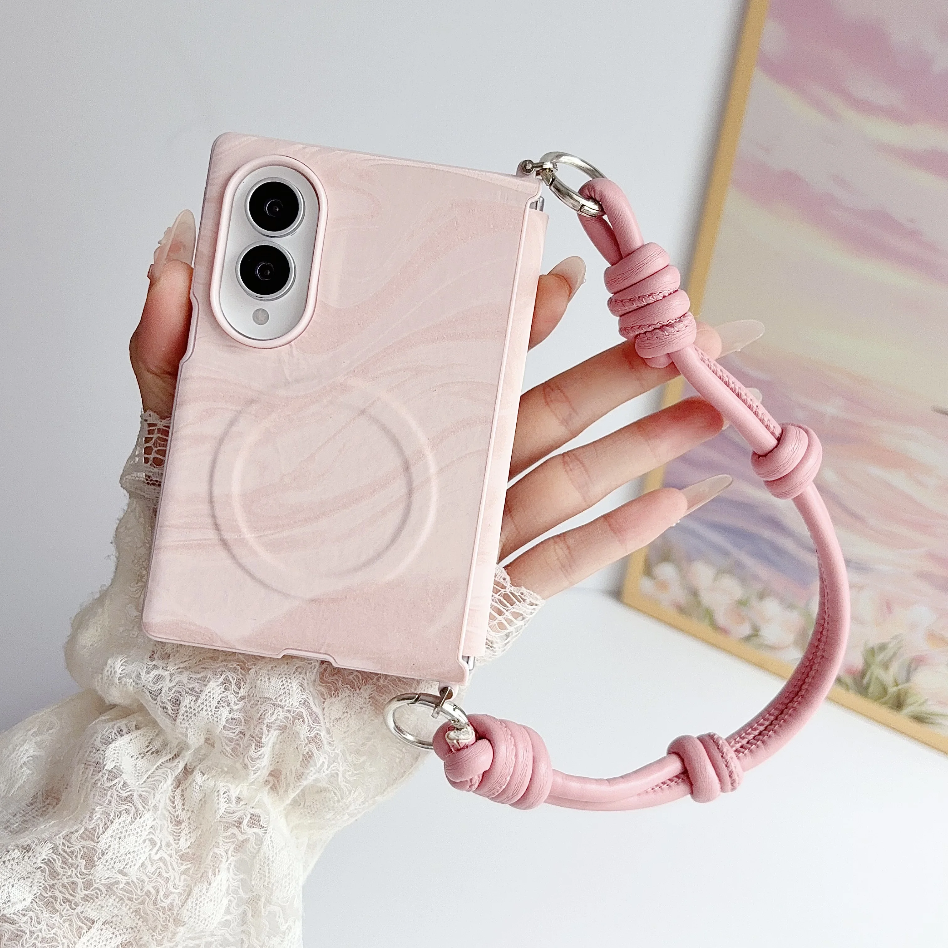 Magnetische Handyhülle aus Leder mit Wasserwellen-Muster ‌   Für Samsung Galaxy Z Fold8 Fold 8 Wide für Magsafe Stoßfeste Handschlaufe Schlanke Hülle