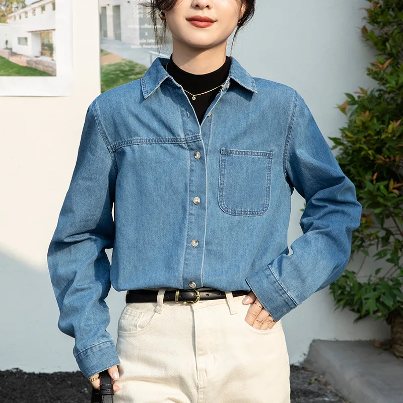 Denim shirt for women with a new design for 2023 spring Blue jacket with loose front shoulder and French shirt with long sleeves