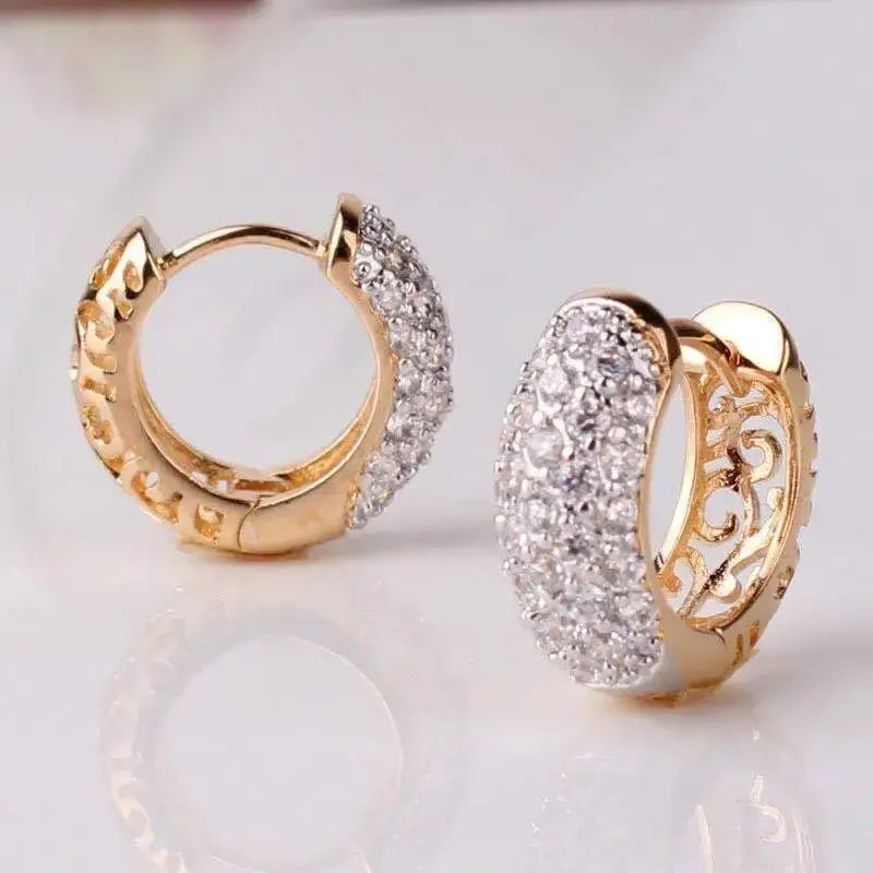 Fashion Exquisite Inlaid White Hoop Gold Color Earrings For Women Hollow Copper Full Rhinestone Huggie Earring Jewelry