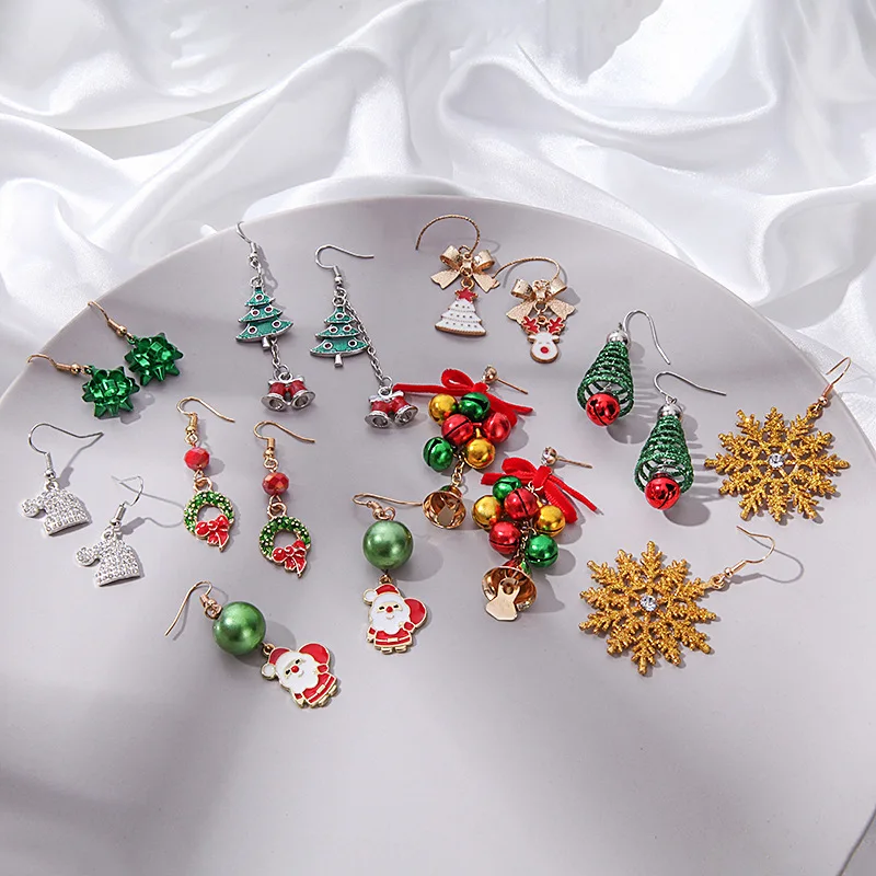 Christmas Dangle Earrings for Women Lovely Santa Claus Snowman Bell Christmas Tree Drop Earrings Xmas Jewelry Gift for Girls